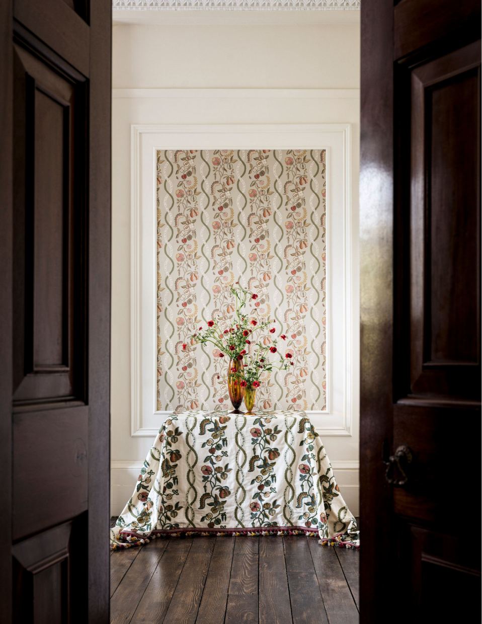 Tessuti Sanderson Kitchen Garden Embroidery