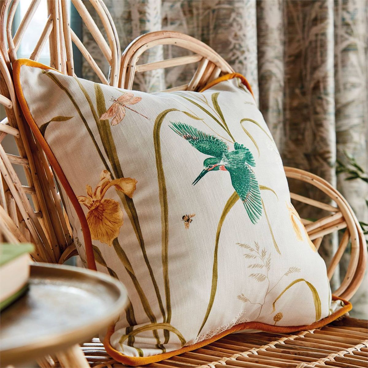 Tessuti Sanderson Kingfisher & Iris